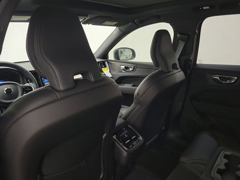 New 2026 Volvo XC60 B5 Ultra w/ Protection Package Premier AWD/4WD image 14