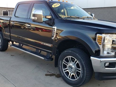 Used 2018 Ford F250 Lariat w/ Chrome Package image 2