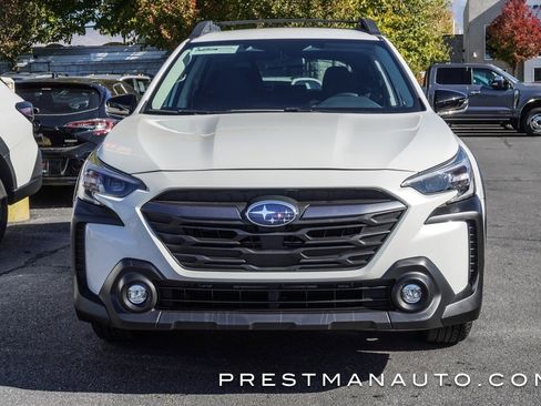 Used 2025 Subaru Outback Premium image 10