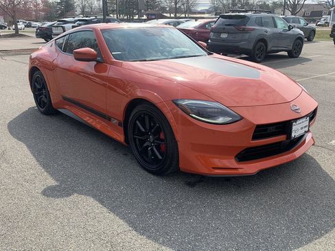 Certified 2024 Nissan Z Performance w/ Heritage Edition image 7