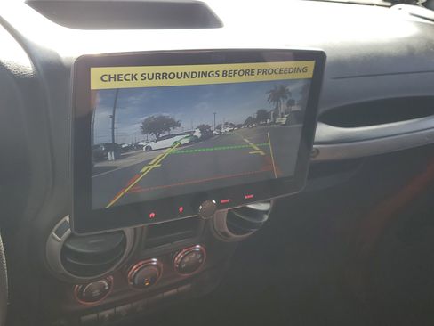 Used 2015 Jeep Wrangler Sport image 22