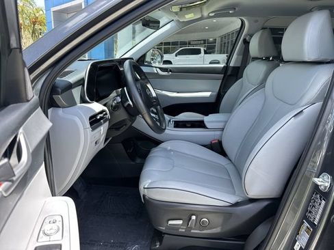 Used 2025 Hyundai Palisade SEL FWD image 30