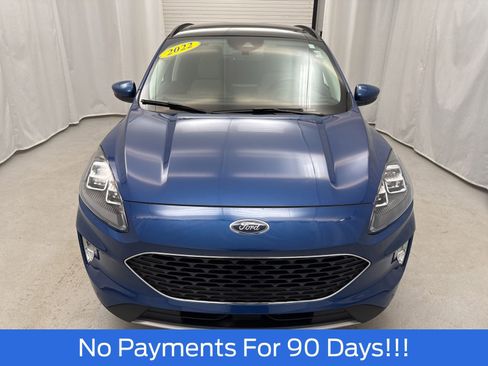 Certified 2022 Ford Escape Titanium w/ Class II Trailer Tow Package image 6