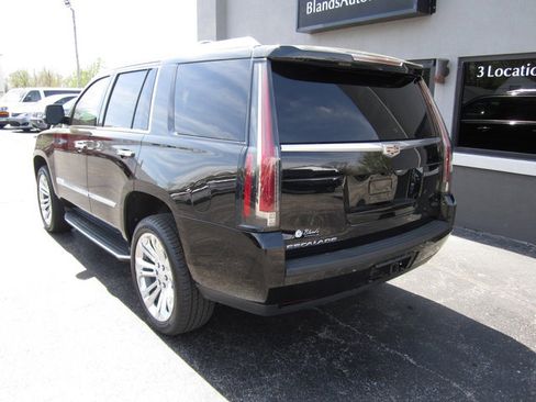 Used 2018 Cadillac Escalade Luxury w/ LPO, Radiant Package AWD/4WD image 3
