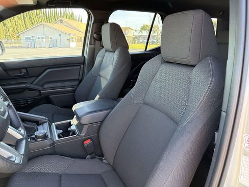 Used 2025 Toyota 4Runner SR5 image 21