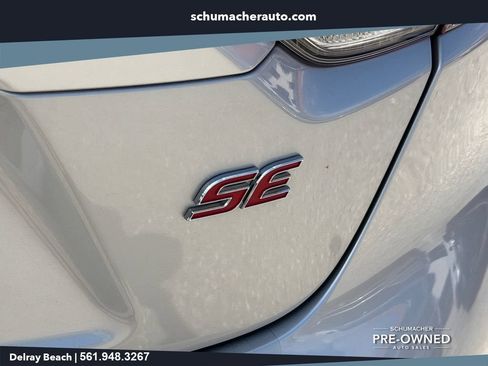 Used 2020 Toyota Corolla SE FWD image 16