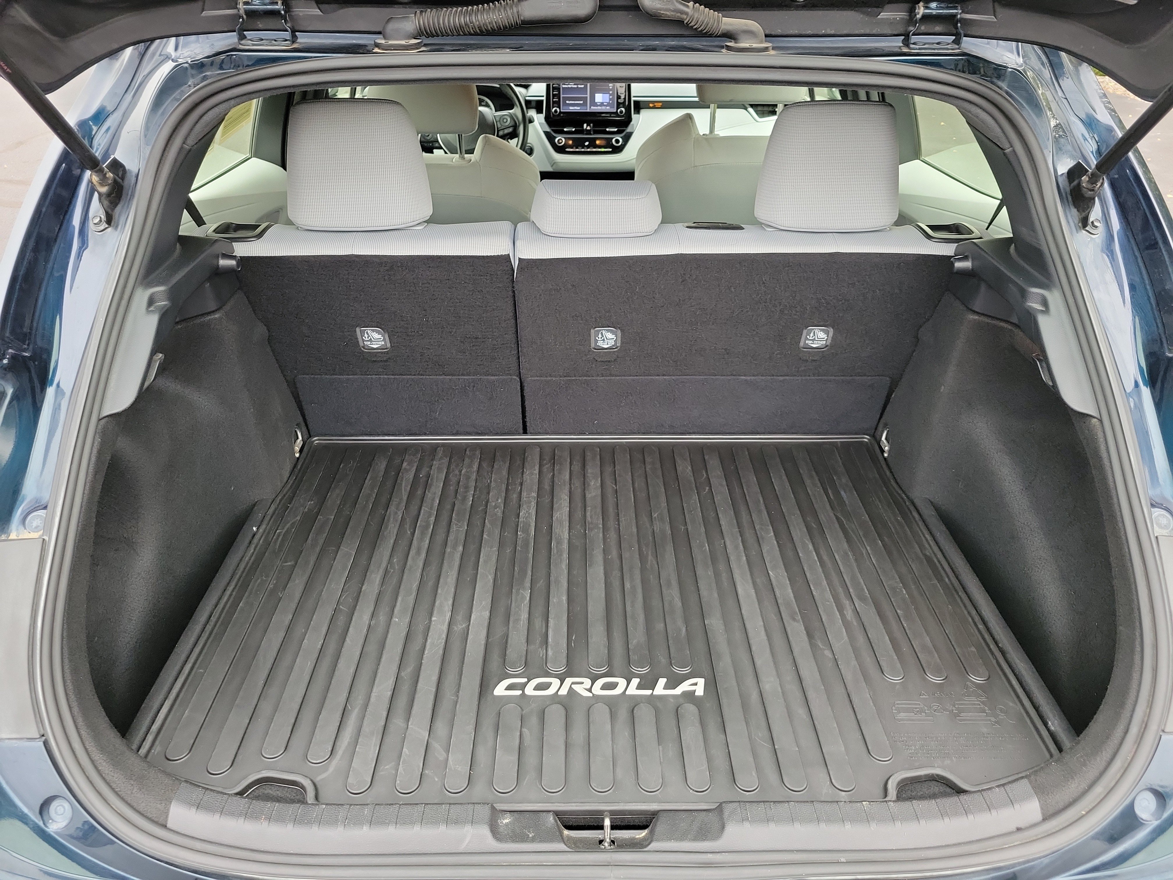 Used 2022 Toyota Corolla SE w/ SE Preferred Package FWD image 10