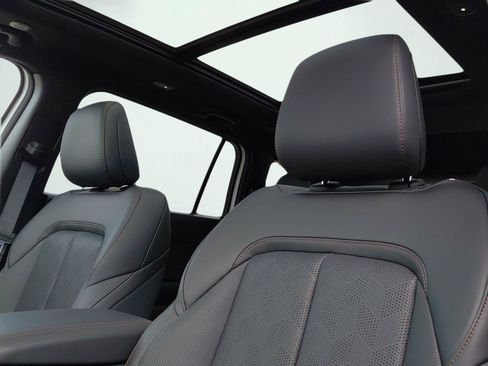 New 2026 Jeep Cherokee Overland w/ Advanced Pro Tech Group AWD/4WD image 9