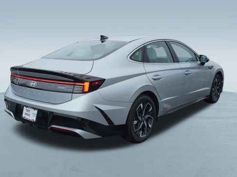 Used 2024 Hyundai Sonata SEL image 8