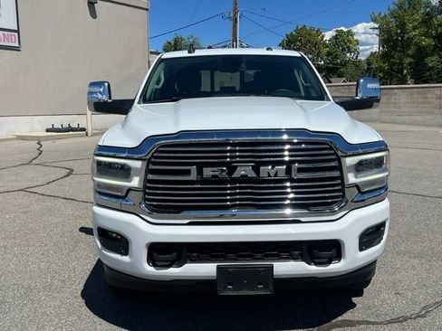 Used 2024 RAM 3500 Laramie AWD/4WD image 12