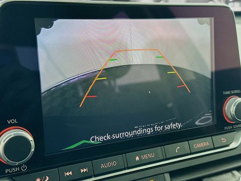 Used 2025 Nissan Altima 2.5 SV image 21