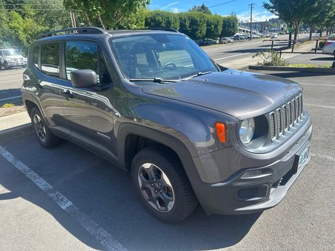 Used 2018 Jeep Renegade Sport w/ Power & Air Group AWD/4WD image 4