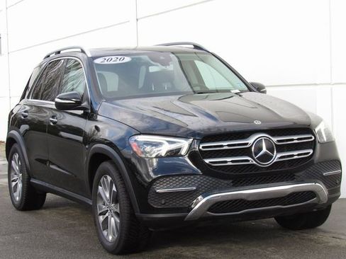 Used 2020 Mercedes-Benz GLE 450 4MATIC w/ Premium Package image 2
