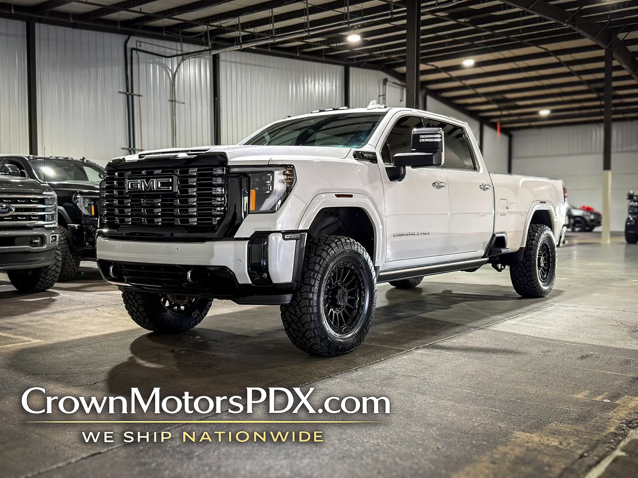Used 2025 GMC Sierra 3500 Denali Ultimate AWD/4WD image 1