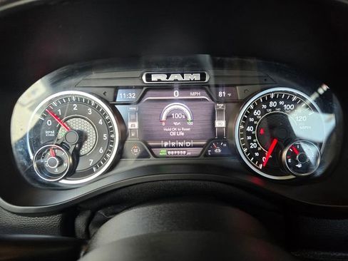 Used 2022 RAM 1500 Laramie AWD/4WD image 13