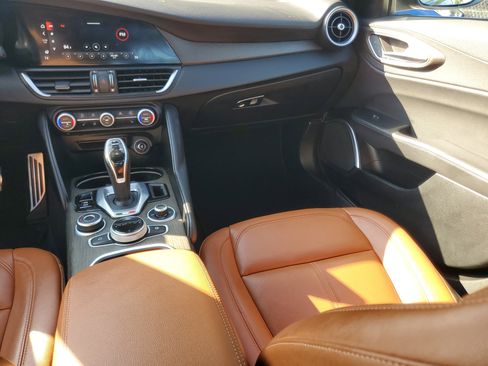 Used 2023 Alfa Romeo Giulia Ti image 14