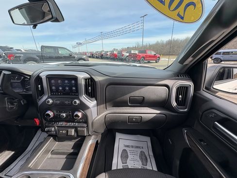 Used 2020 GMC Sierra 1500 Elevation w/ Elevation Value Package image 25