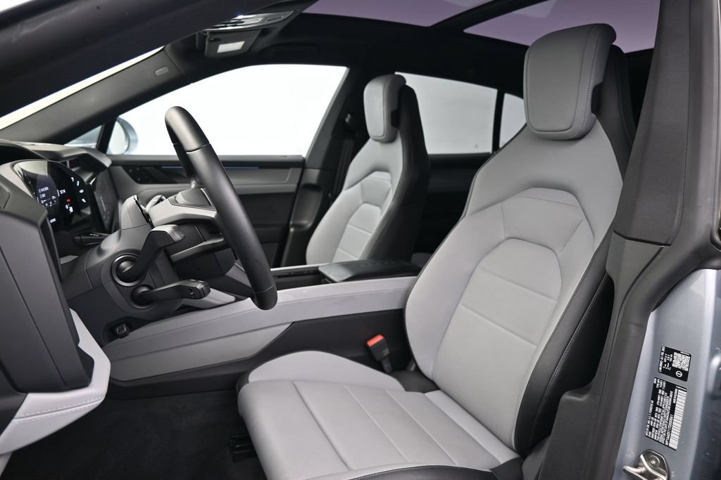 Used 2026 Porsche Cayenne Electric AWD/4WD image 5