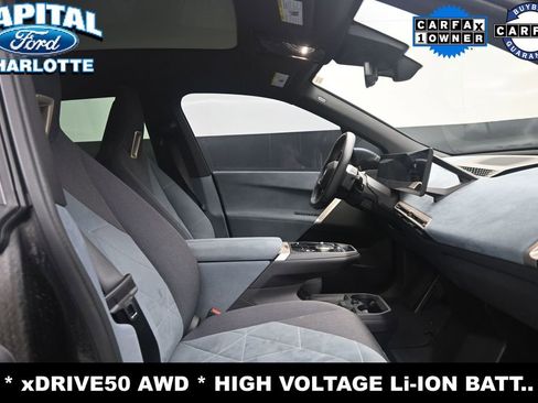 Used 2023 BMW iX xDrive50 w/ Sport Package AWD/4WD image 12