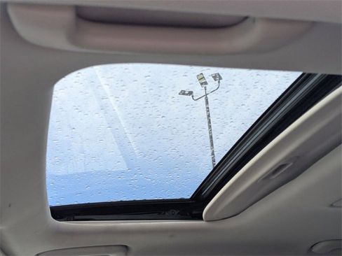 Used 2023 Kia Seltos SX w/ SX Sunroof Package image 26