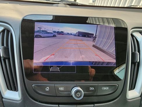 Used 2024 Chevrolet Malibu LT image 22