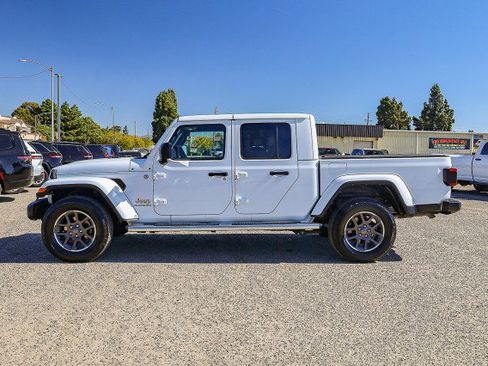 Used 2021 Jeep Gladiator Overland w/ Popular Equipment Package image 9