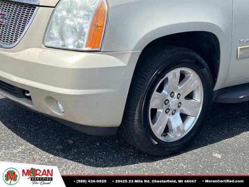 Used 2010 GMC Yukon XL SLT w/ Regional Value Package AWD/4WD image 8