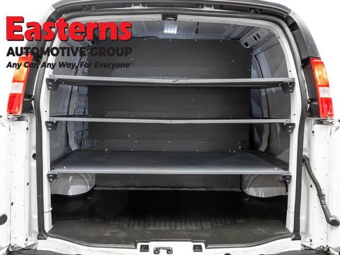 Used 2021 Chevrolet Express 2500 RWD image 9