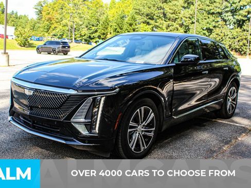 Used 2023 Cadillac Lyriq 2WD image 2