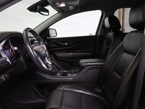 Used 2021 GMC Acadia SLT w/ Elevation Edition image 18