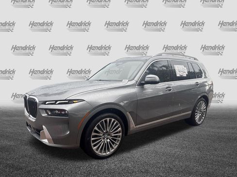 Used 2026 BMW X7 xDrive40i AWD/4WD image 5