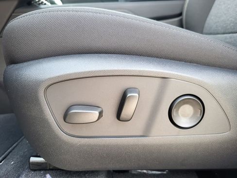 New 2026 GMC Acadia Elevation image 12