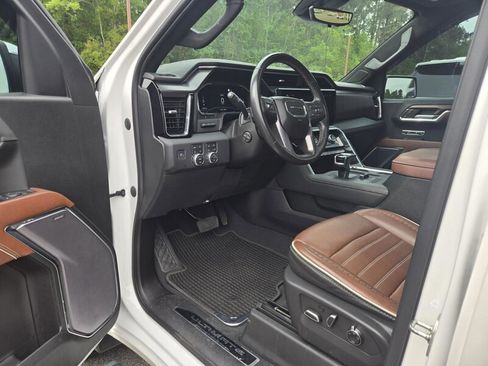 Used 2023 GMC Sierra 1500 Denali Ultimate AWD/4WD image 18