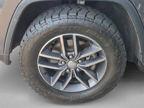 Used 2017 Jeep Grand Cherokee Limited AWD/4WD image 7
