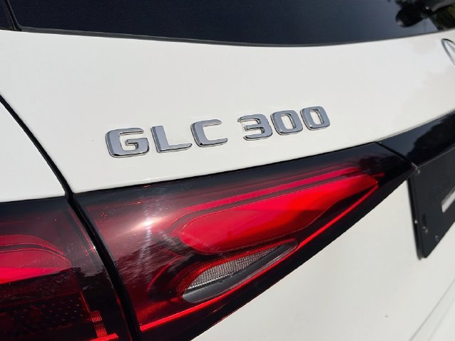 Certified 2026 Mercedes-Benz GLC 300 4MATIC image 34