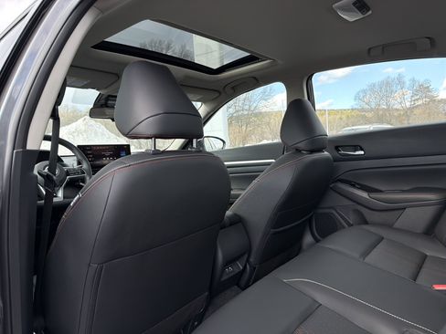 New 2025 Nissan Altima 2.5 SR w/ SR Premium Package image 28