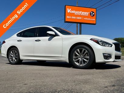 Used 2016 INFINITI Q70 3.7