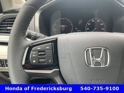 Certified 2026 Honda Odyssey Touring image 25
