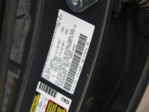 Used 2024 Toyota Tacoma TRD Off-Road image 27