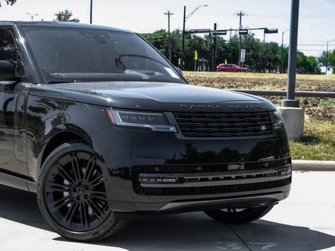 New 2026 Land Rover Range Rover SE AWD/4WD image 9