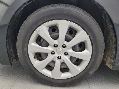 Used 2022 Toyota Corolla LE FWD image 31