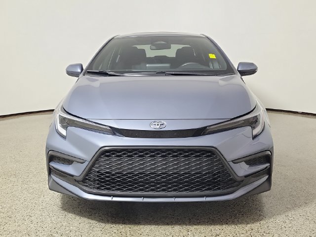 Used 2025 Toyota Corolla SE FWD image 3