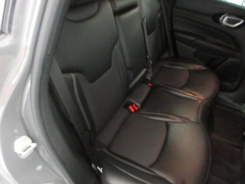 Used 2023 Jeep Compass Latitude w/ Convenience Group AWD/4WD image 22