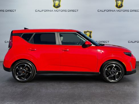 Used 2023 Kia Soul EX image 6