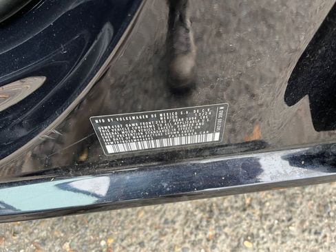 Used 2025 Volkswagen Jetta SE image 29