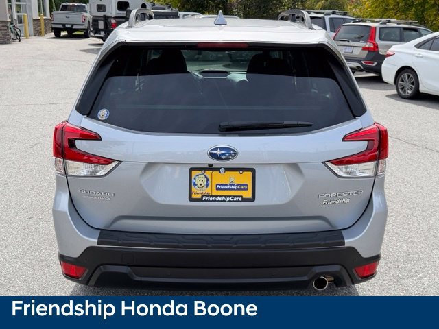 Used 2023 Subaru Forester Limited AWD/4WD image 6