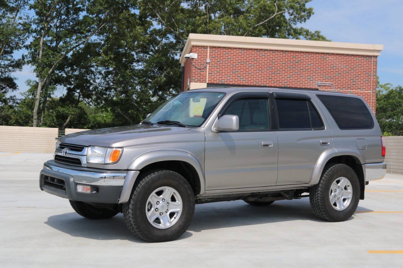 Used 2002 Toyota 4Runner SR5 AWD/4WD image 34