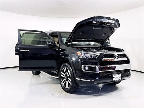Used 2019 Toyota 4Runner Limited image 23