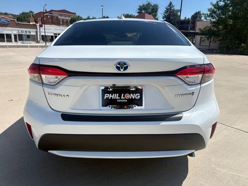 Used 2022 Toyota Corolla LE FWD image 5