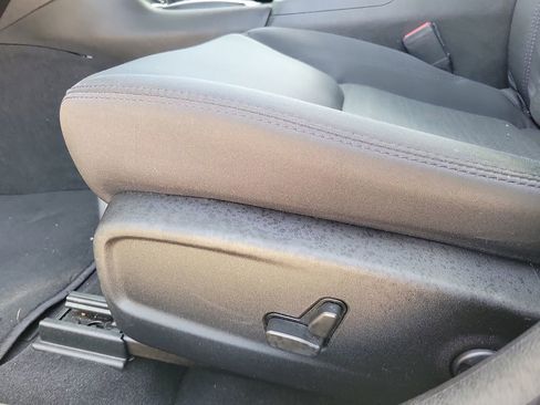 Used 2023 Chrysler 300 Touring w/ Sport Appearance Package RWD image 12